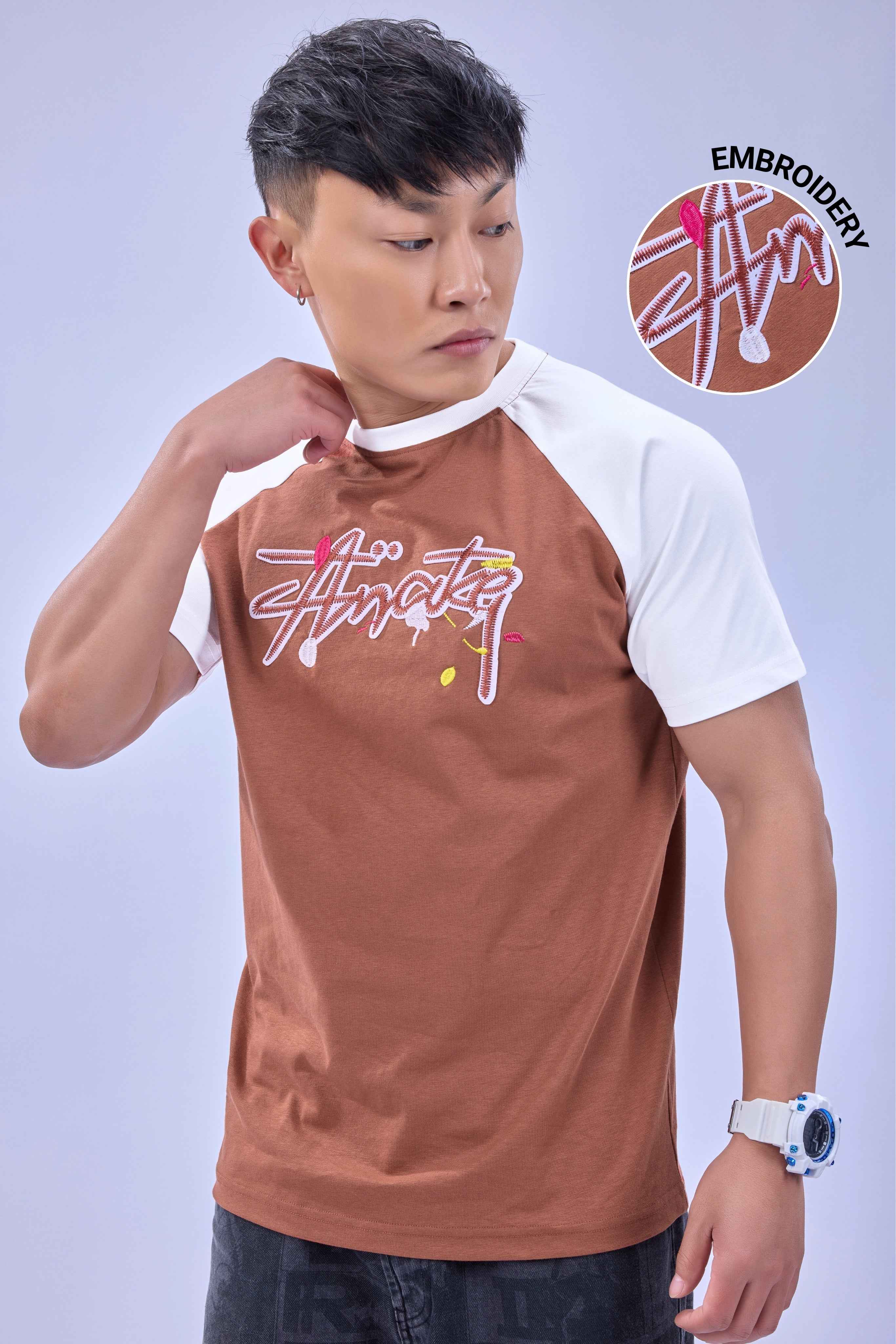 Auraa Lucid Chaos - Graffiti Embroidery Raglan T-Shirt (Brown)