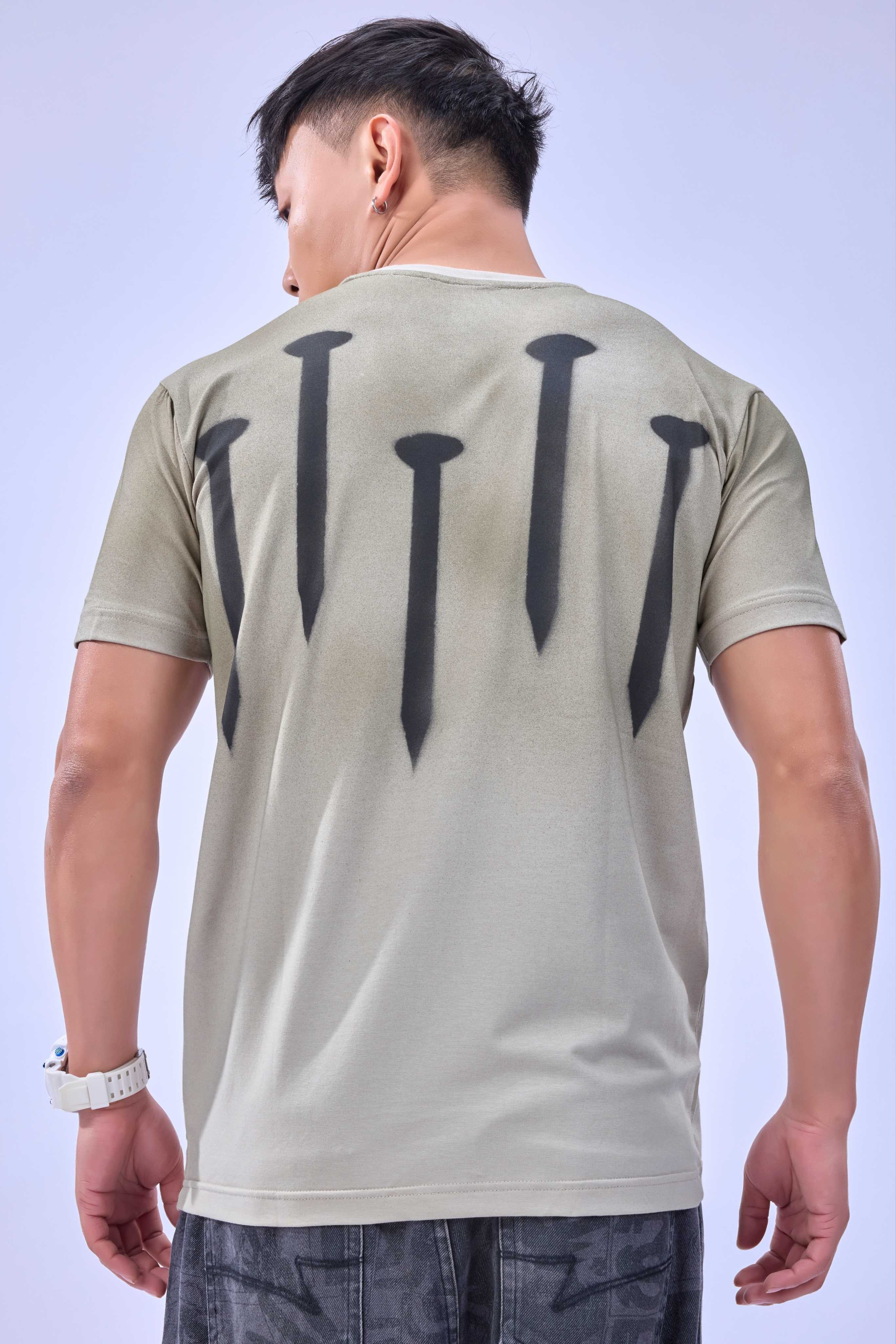 Auraa Ironclad - Spray Paint Nail Motif Graphic T-Shirt (Beige)