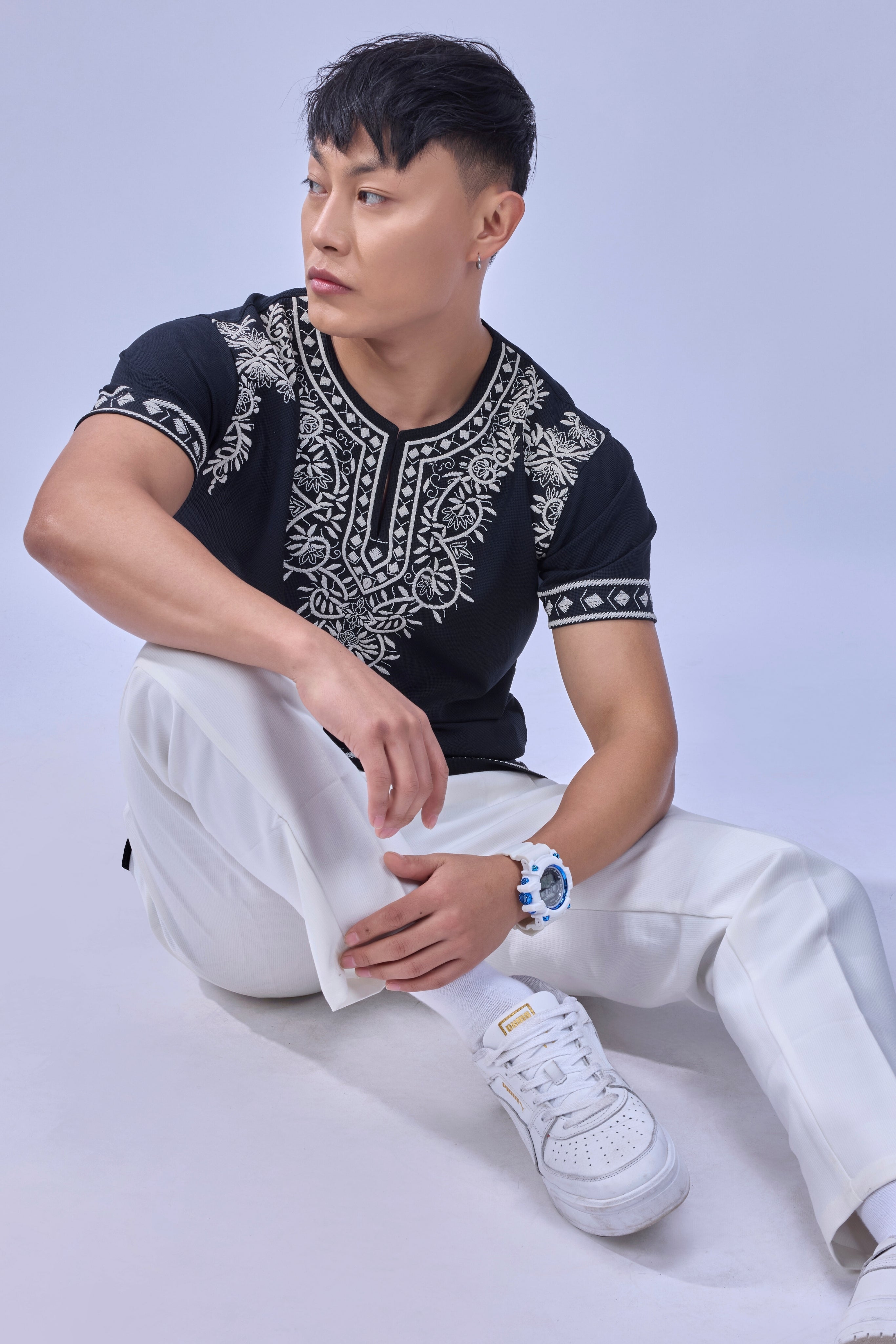 Auraa Woven Legacy - Ethnic Fusion Embroidered Notch Neck T-Shirt (Navy)