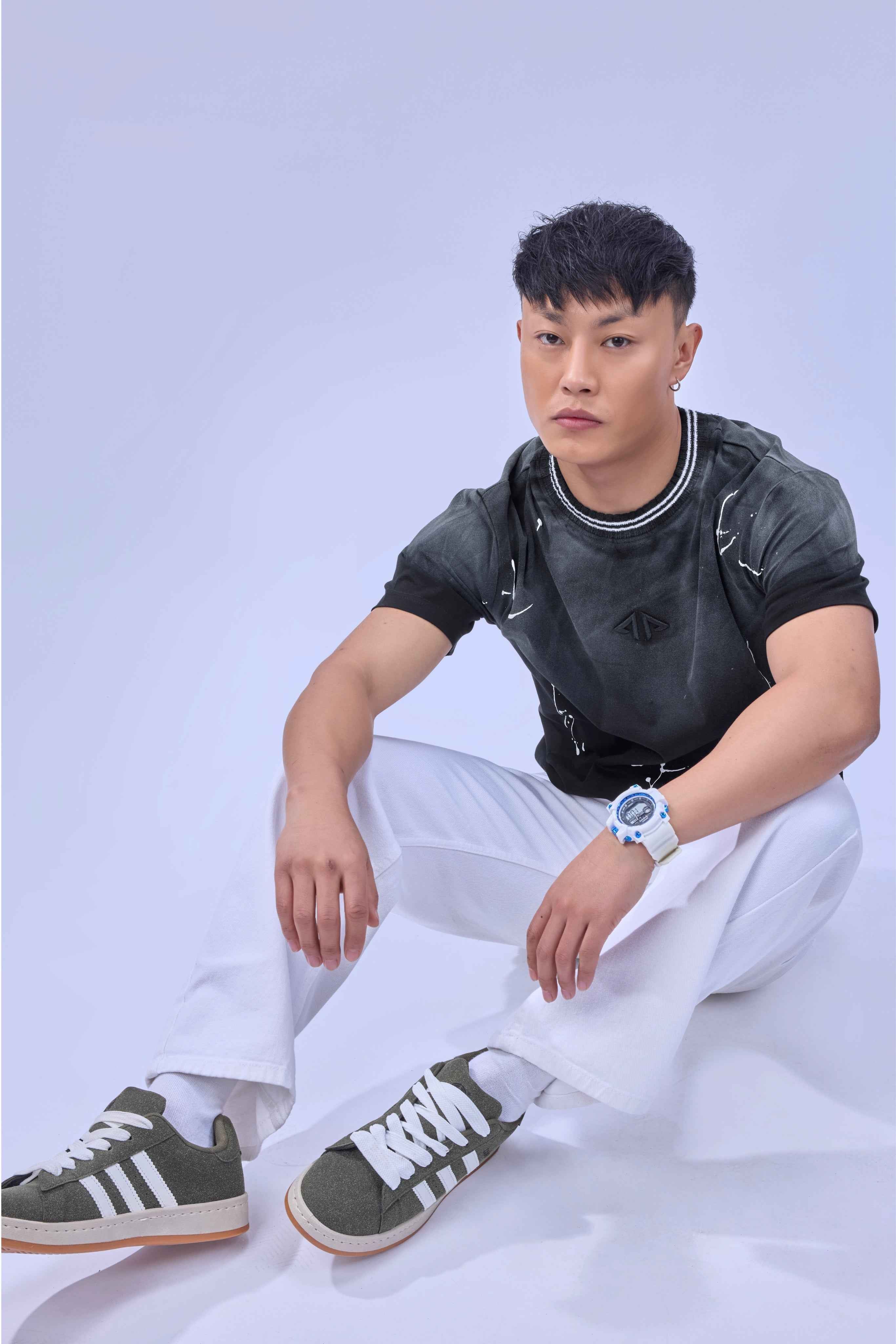 Auraa Urban Canvas - Abstract Paint Splatter Oversized T-Shirt (Black)