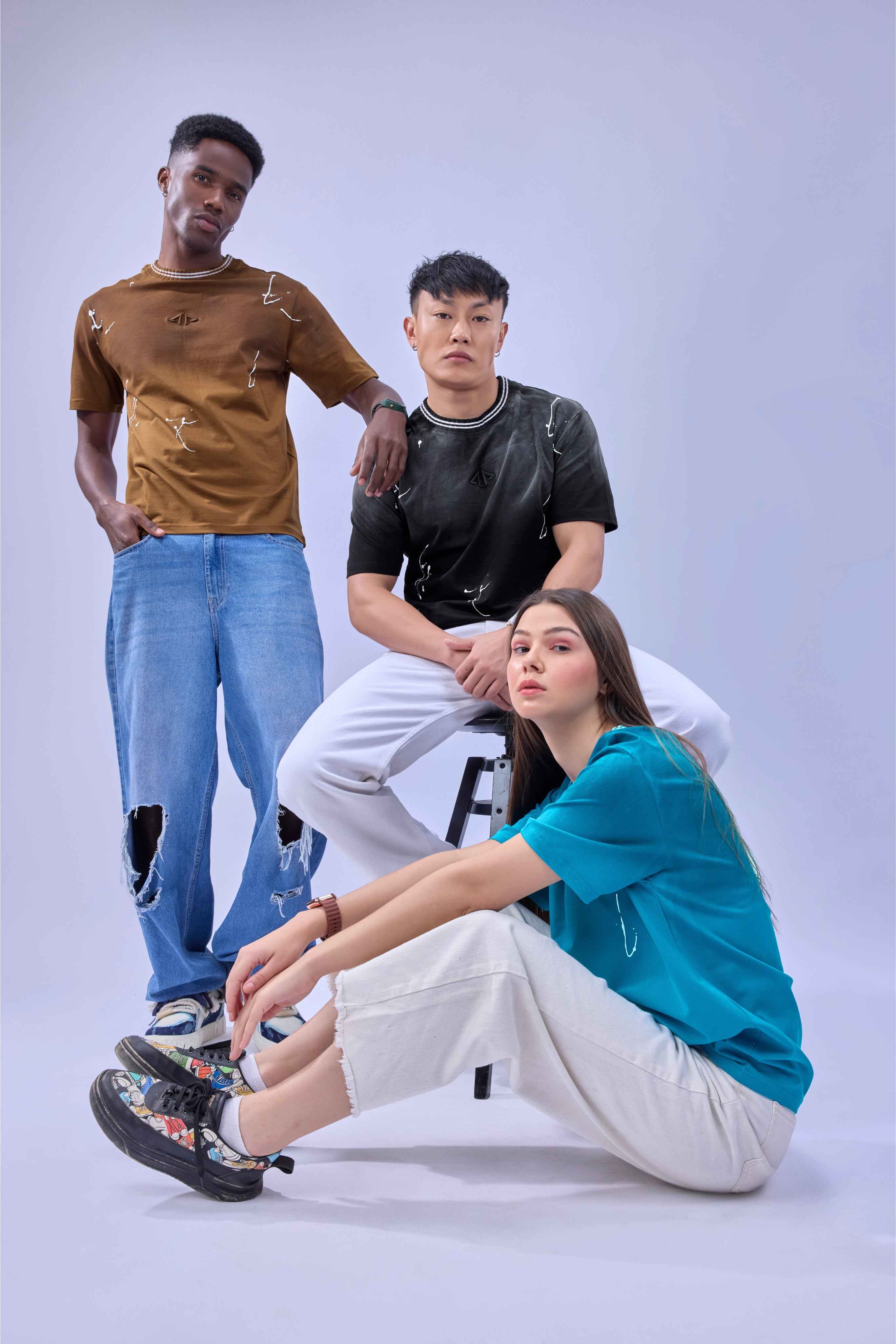 Auraa Urban Canvas - Abstract Paint Splatter Oversized T-Shirt (Blue)